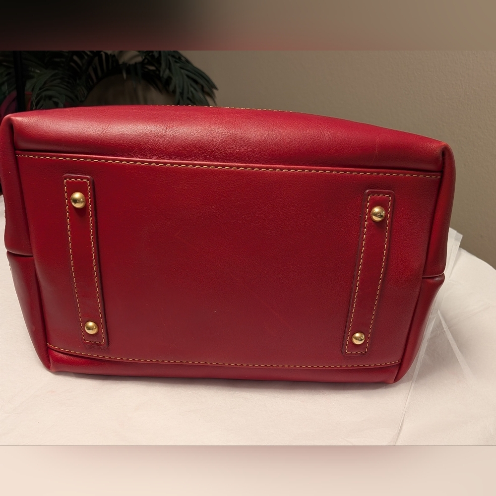 Dooney and Bourke Florentine Tulip Shopper Tote in RED Nwt - Picture 6 of 9